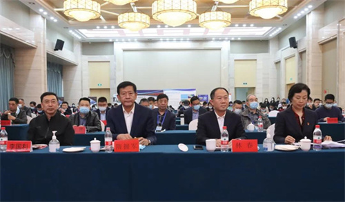 多多28参加省体育场馆协会工作年会 聚焦体育产业高质量发展